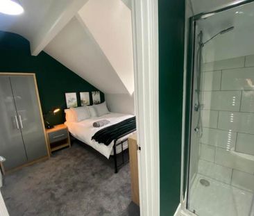1 bedroom in a house share to rent - Photo 4