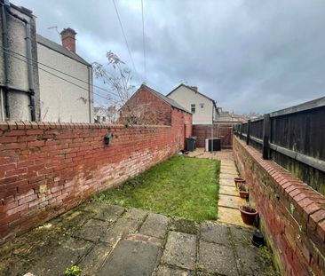 2 bed Terraced - To Let - Photo 2