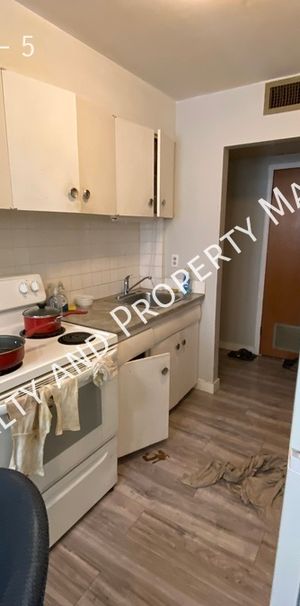 1 bed 1 bath apartment located in Pioneer Village, Regina, SK - Photo 1