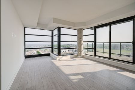 For Lease - 1606 Charles Street Unit# 1605, Whitby, Ontario - Photo 3