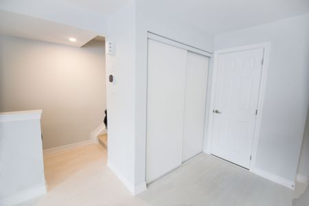 For Lease - 43 ZOISITE Private, Barrhaven, Ontario - Photo 2