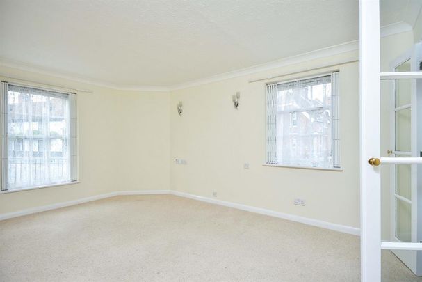 1 bedroom retirement property to rent - Photo 1