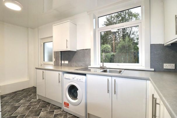 4 bedroom semi-detached house to rent - Photo 1