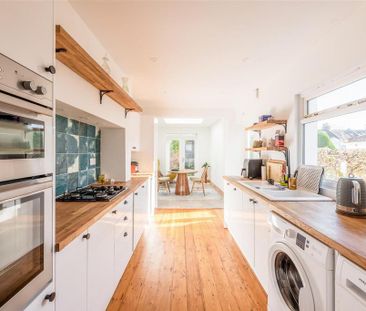 3 bedroom semi-detached house to rent - Photo 6