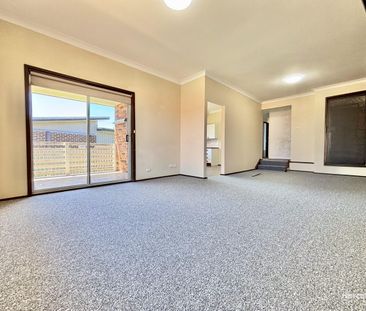 LOVELY SPACIOUS AND CONVENIENT 3 BR VILLA WITH GARAGE FOR RENT. AVA... - Photo 5