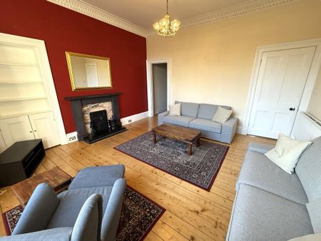 3 bedroom flat to rent - Photo 3