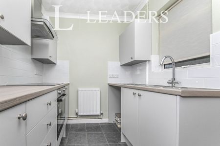 2 bedroom terraced to rent Upland Road, IP4 - Photo 2