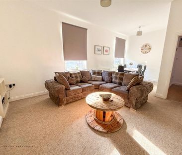 2 bedroom maisonette to rent - Photo 2