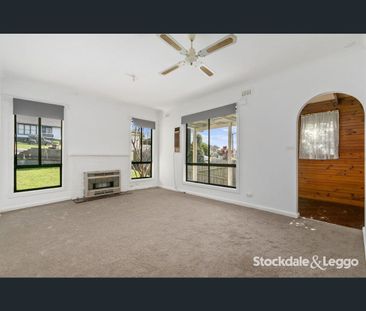 70 Robertson Street, Morwell, Vic 3840 - Photo 2