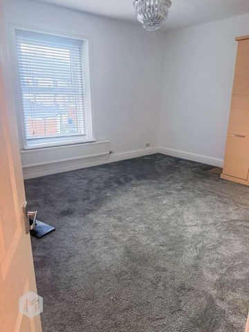 Woodhouse Lane, Rochdale, Greater Manchester, OL12 - Photo 2