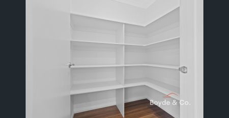 Low Maintenance Living! - Photo 2