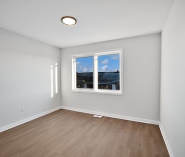 For Lease - 301 Glenroy Gilbert Drive Unit# 15, Barrhaven, Ontario - Photo 5