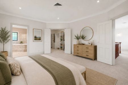 Spacious home in prime location - Photo 2