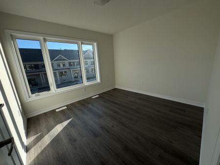 For Lease - 168 Alcorn Drive, Kawartha Lakes, Ontario - Photo 5