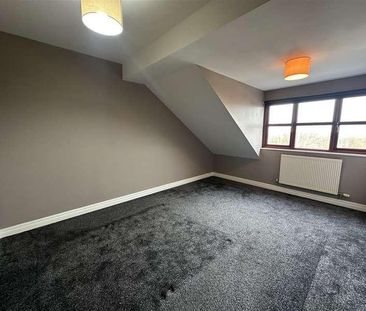 Box Tree Grove, Keighley, BD21 - Photo 5