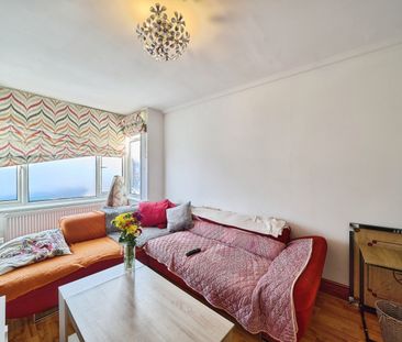Harwoods Road, Watford - Photo 1
