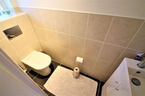 3 bedroom terraced house to rent - Photo 1