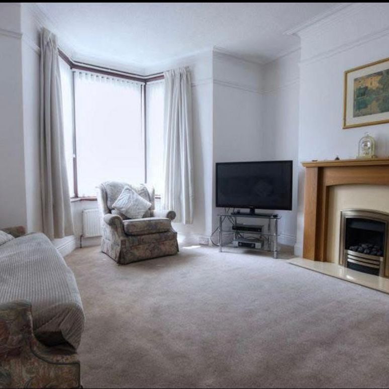 4 bedroom terraced house to rent - Photo 1