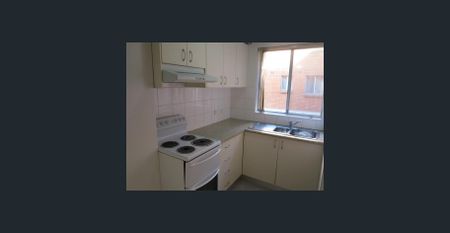 First Floor- 2 bedder - Photo 5