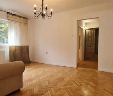 Apartament 2 camere et.1 pe B-dul Revolutiei, zona Banca ING Podgoria - Photo 2