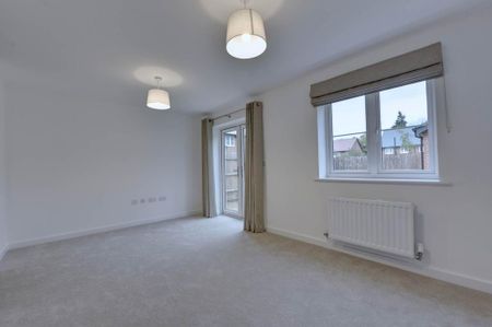 3 bedroom semi-detached house to rent - Photo 2