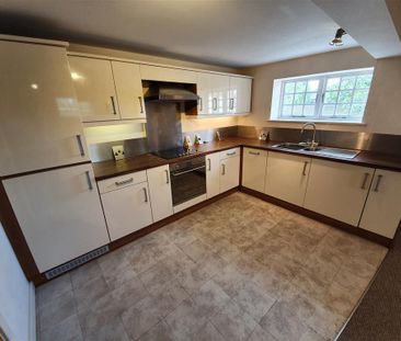 The Flour Mills, BURTON-ON-TRENT - Photo 5