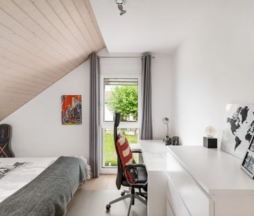 Belle villa jumelle moderne de 6 pièces - Photo 2