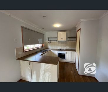 14 Maldon Court, Narre Warren, Vic 3805 - Photo 2
