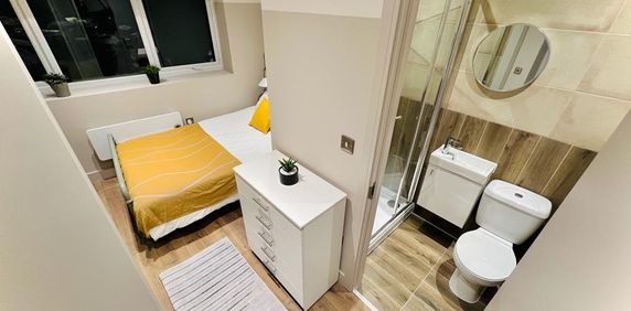 Room in a Shared House, Wimbledon, SW20 - Photo 2