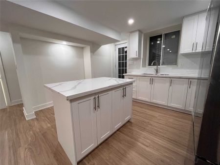 For Lease - 59 Golden Hawk Drive, Hamilton, Ontario - Photo 5