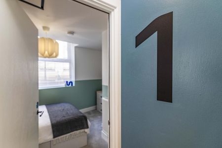 1 bedroom flat to rent - Photo 4