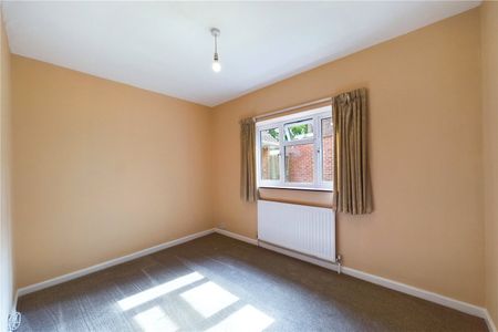 Halls Road, Tilehurst, Reading, Berkshire, RG30 - Photo 5