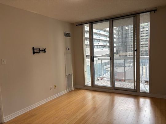 For Lease - 43 Eglington Avenue Unit# 1110, Toronto, Ontario - Photo 1