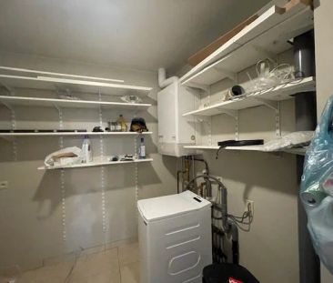 Sfeervol, gezellig en ruim appartement met 3 slaapkamers gelegen te... - Photo 6