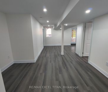 For Lease - 460 Mactier Drive, Vaughan, Ontario - Photo 4