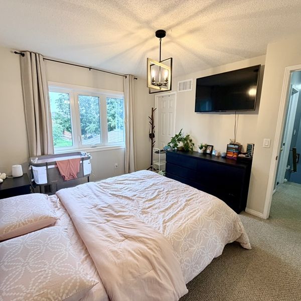 Southwest Barrie: 3 Bed, 2.5 Bath Detached Home, Churchland Dr. - Photo 1
