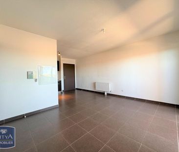 Location Appartement 2 pièces 39m² SORGUES 84700 - Photo 2
