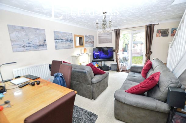 2 bedroom house to rent Mill Road, Mile End, Colchester, CO4 - Photo 1