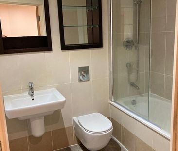 Studio Flat, Clarence Dock, LS10 - Photo 4