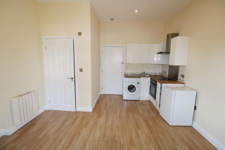 Studio to rent - Photo 3