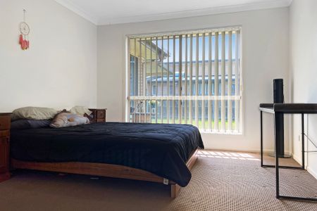 8 Lakeridge Drive, - Photo 4