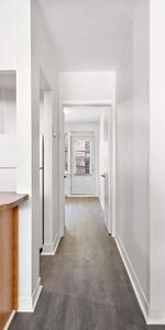 GHETTO MCGILL- 3 ½ RÉNOVÉ & MEUBLÉ – 1 CHAMBRE FERMÉE - Photo 4