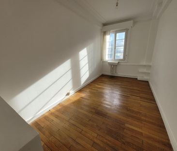 Location Appartement 3 pièces 77m² LILLE 59800 - Photo 5