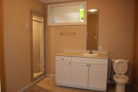 For Lease - 69 Langstaff Road Unit# BSMT, Richmond Hill, Ontario - Photo 2