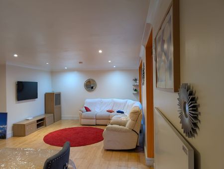 2 Bed Flat, Argyle Street, G2 - Photo 2