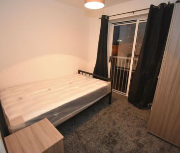 4 bedroom townhouse to rent - Photo 6