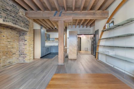 Studio to rent - Photo 2