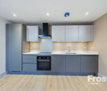 Chaucer Road, Ashford, Middlesex,TW15 - Photo 2