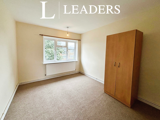1 bedroom flat to rent The Hides - Photo 1
