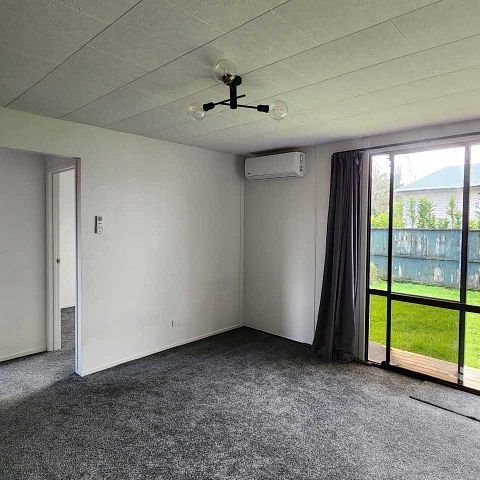 Newly renovated - Ready to move in - Photo 1